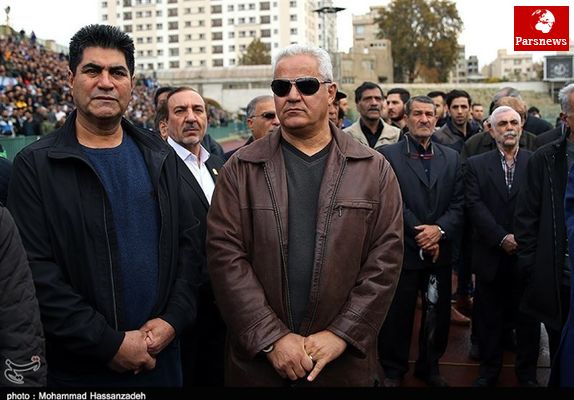 تشویق پیوس توسط هواداران استقلالی