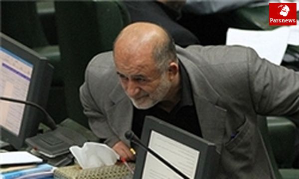 قاضیپور: رئیس جمهورباید درصحن علنی حاضرباشد