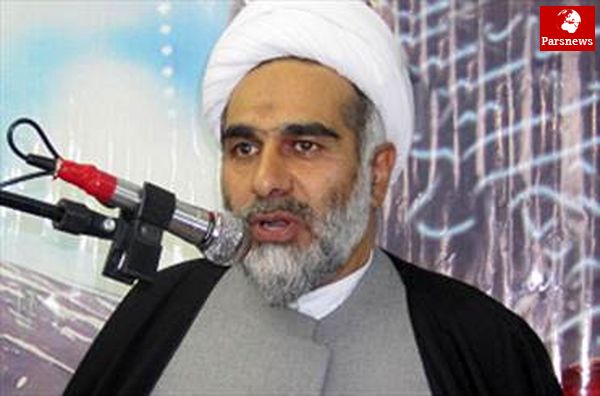 حجت الاسلام کرمی تاکید کرد: دانشگاهها نباید ستاد انتخاباتی شوند