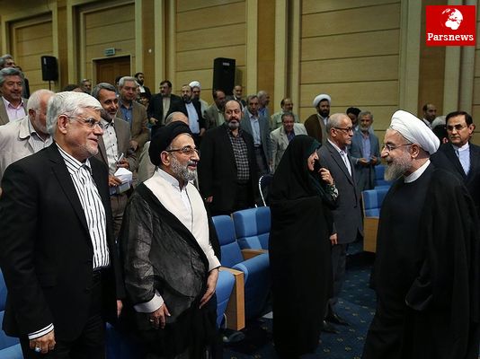 چرا اصلاحطلبان بطور مستمر عبور از روحانی را مطرح میکنند؟/ آیا روحانی گریه میکند؟