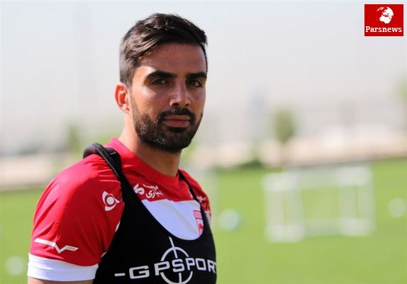 عشوری دیدار با استقلال را از دست داد
