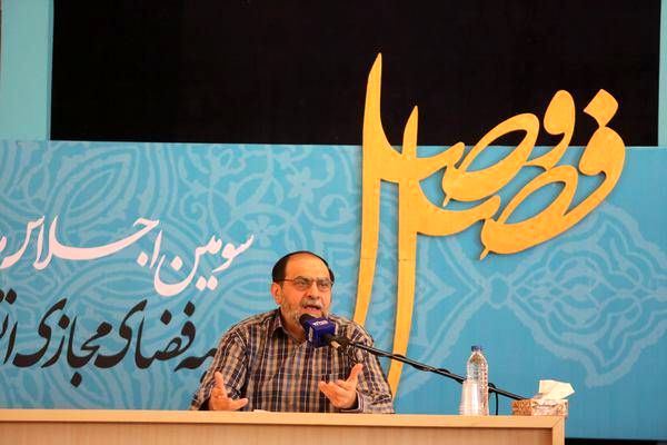 رحیم پور ازغدی: نهادهای رسمی معمولا در فضای مجازی فلج هستند