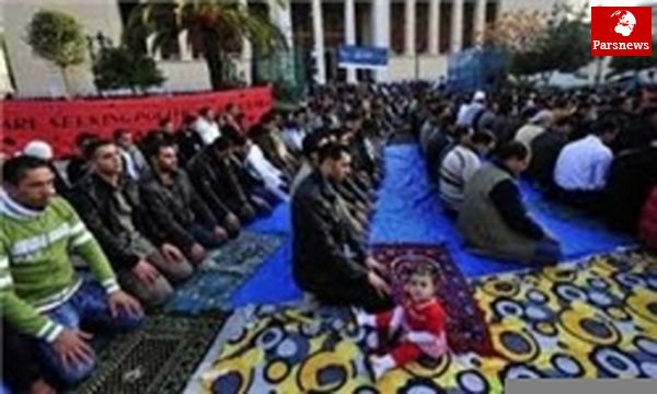 اقامه نماز پس از ۹۰ سال