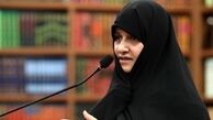 تصویر ناراحت کننده از عزاداری جمیله علم الهدی بر سر تابوت همسرش