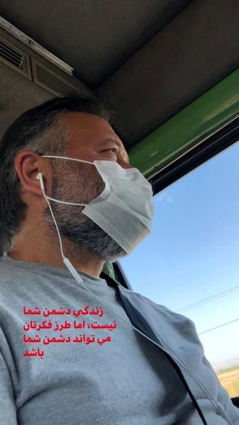 سلفی علی صالحی در تاکسی + عکس