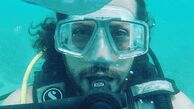 سلفی آقای خواننده در منزل ماهی ها