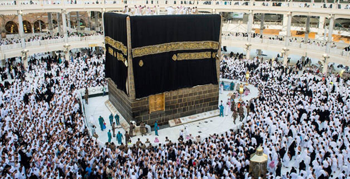 چند زائر خدمه در حج 97 در کاروان ها حضور دارند؟