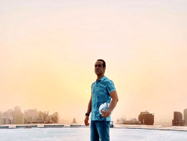 علی کریمی در دبی + عکس 