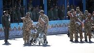از اسکورت روحانی با هلیکوپتر تا جمله طلایی رهبری روی یگان‌های محمول آجا+عکس