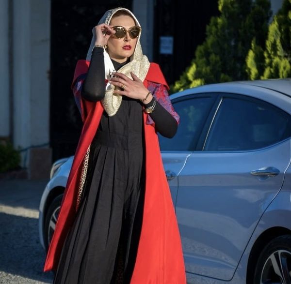 استایل شیک خانم بازیگر در خیابان + عکس