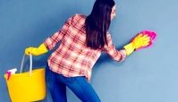 تمیز کردن کاغذ دیواری با چند ترفند طلایی | اینطوری کاغذ دیواری رو بشورید تا آسیب نبینه