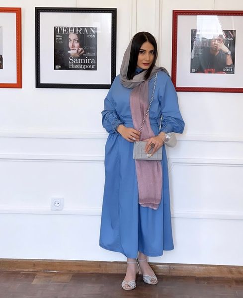 سمیرا حسن پور در یک گالری عکاسی + عکس