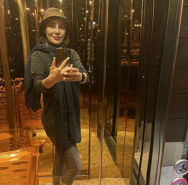 سلفی آسانسوری آرام جعفری با تیپ جدیدش + عکس