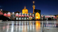 حرم مطهر امام رضا(ع) در شب عاشورا