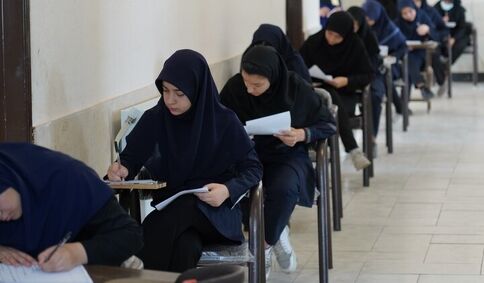 زمان برگزاری امتحانات دانشگاه‌ها و کنکور هیج تغییری نداشته است