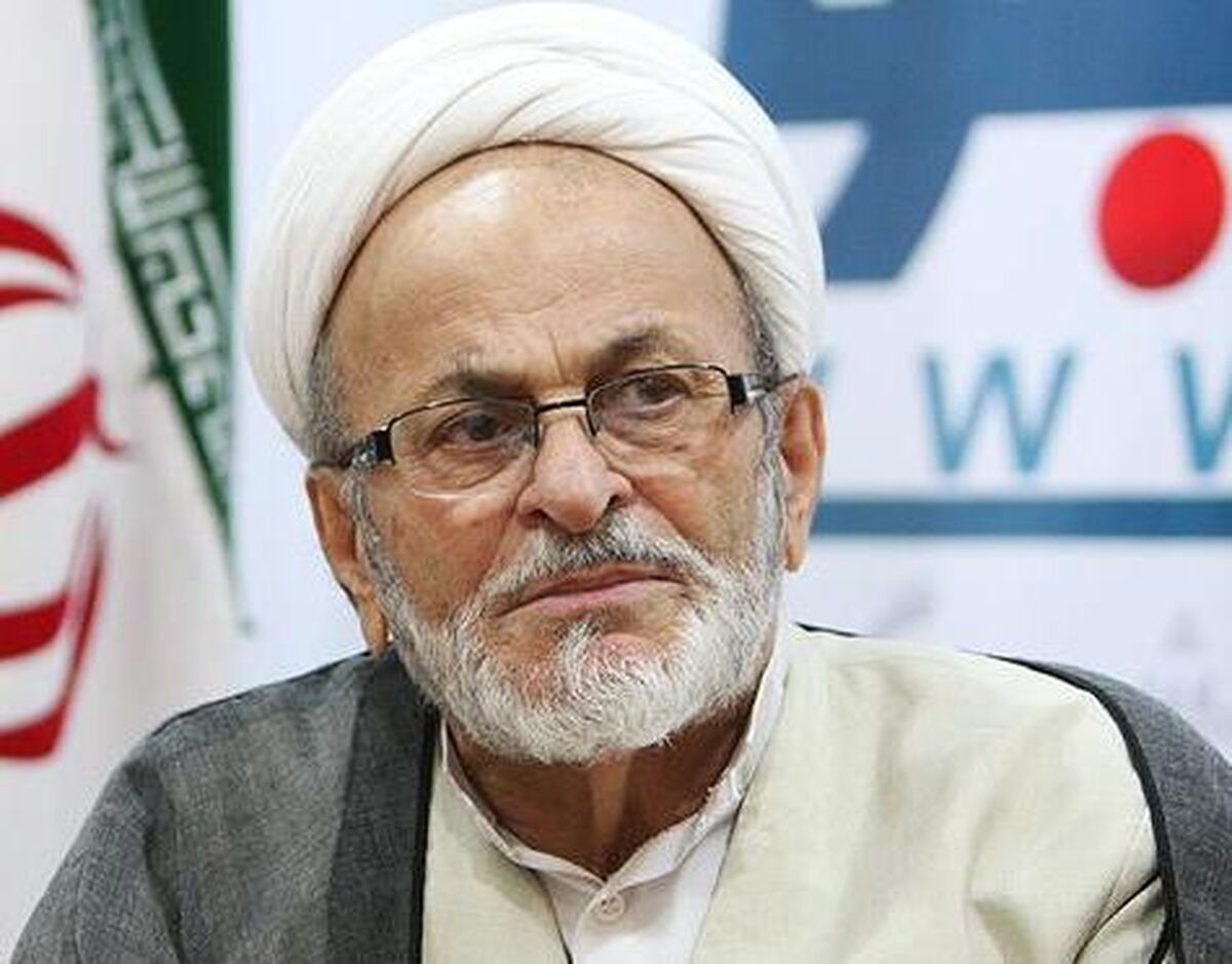 من از سینه زنان احمدی نژاد بودم/او مقبولیتش را از دست داده است