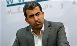 عرضه خودرو در بورس حرف غیر کارشناسی است