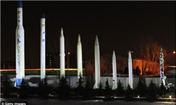 ایران «سهشنبه» موشک با قابلیت حمل کلاهک اتمی آزمایش کرد