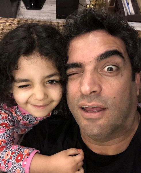 شیطنت های منوچهر هادی و دخترش + عکس