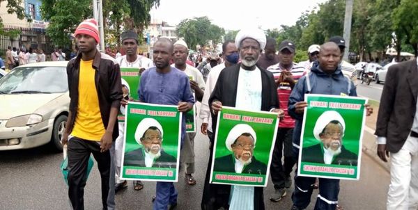  هواداران شیخ زکزاکی راه‌پیمایی کردند 