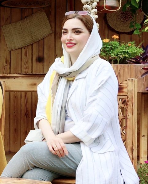 تیپ جدید بهنوش طباطبایی + عکس