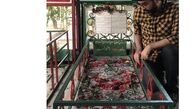 فرزاد حسنی در گلزار شهدا + عکس