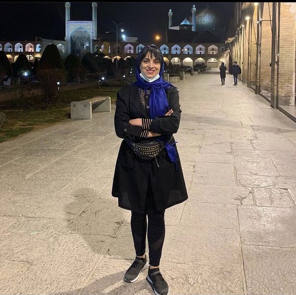 بازیگر مشهور در نصفه جهان + عکس