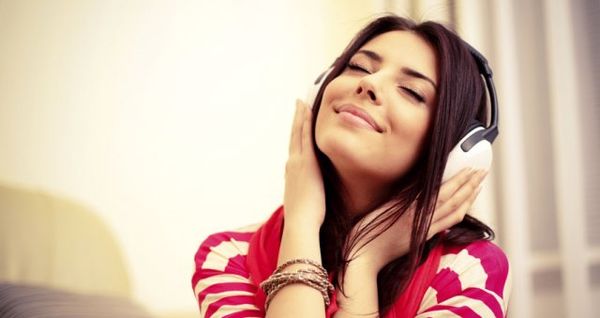 بررسی میزان شنوایی با این روش / هنگام استفاده از هندزفری چه اصولی را باید رعایت کنیم