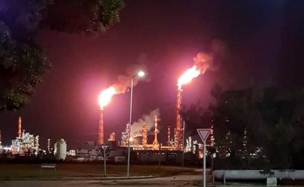 وقوع آتش‌سوزی در پالایشگاه نفت حیفا
