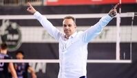 سرمربی تیم ملی والیبال ایران انتخاب شد / پائز جانشین عطایی شد