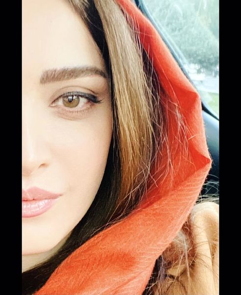 نیمرخ جذاب بهنوش طباطبایی + عکس