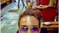 کاوه سماک باشی در یک کافه خیابانی + عکس