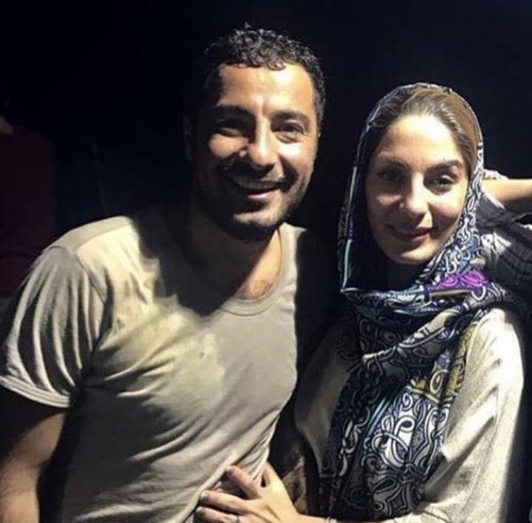 نوید محمدزاده در آغوش خواهرش + عکس