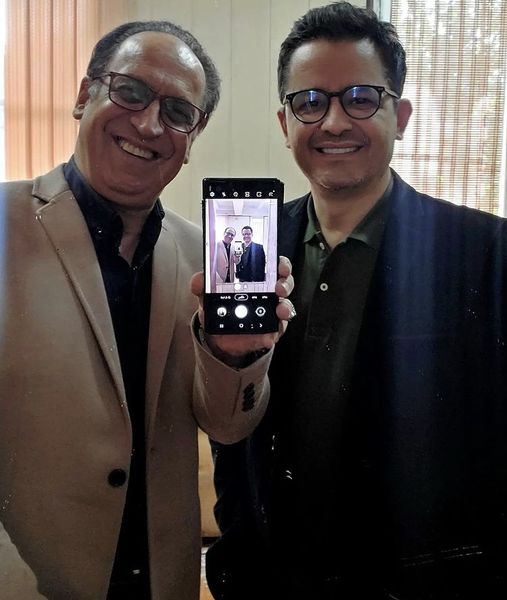 بهمن هاشمی در کنار مجری مشهور + عکس