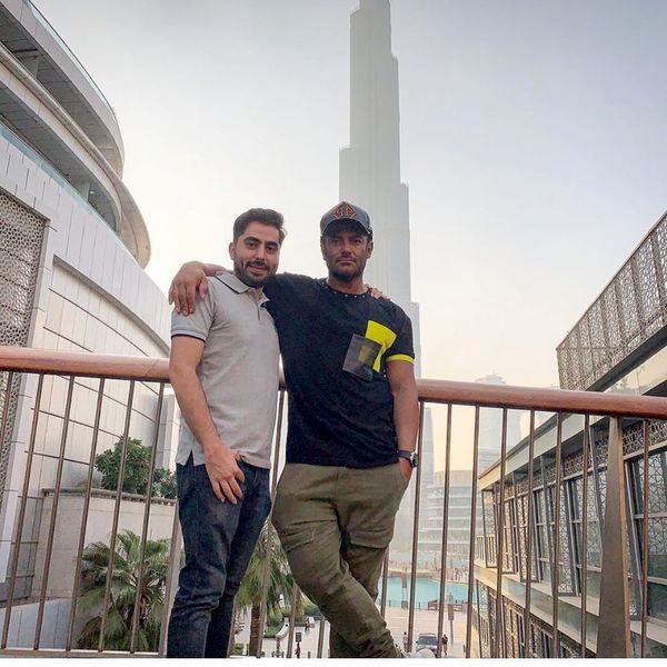 گردش گلزار با برادرش + عکس