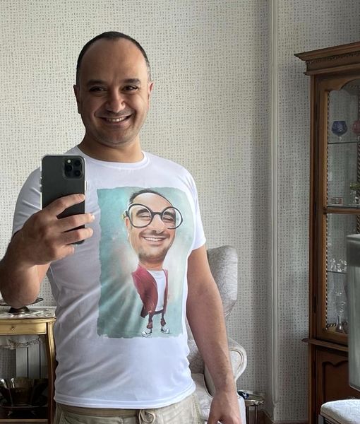 تی شرت احسان کرمی با طرحی متفاوت + عکس