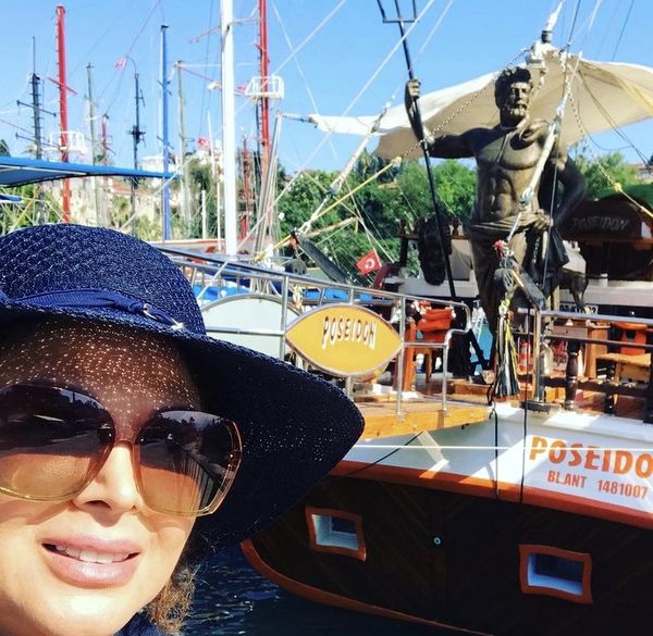 پوشش متفاوت شهره سلطانی در سفر + عکس