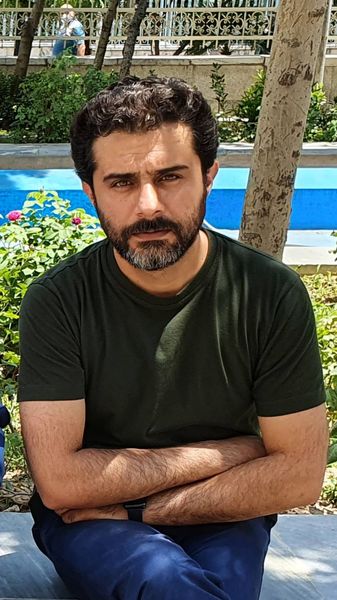 بازیگر گاندو لب استخر + عکس