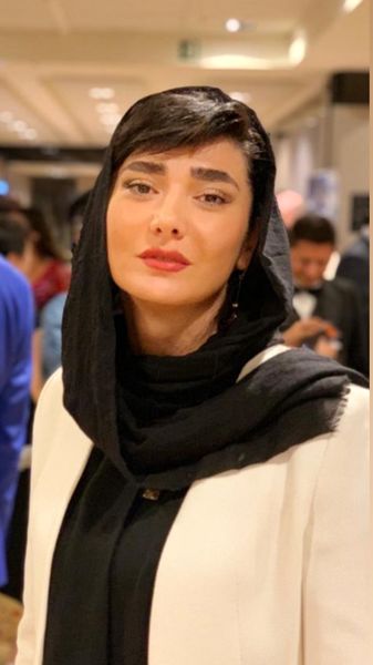 استایل ساده مینا وحید در یک میهمانی + عکس