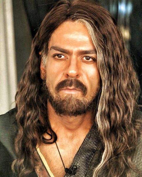 مدل موی متفاوت بانی پال شومون + عکس