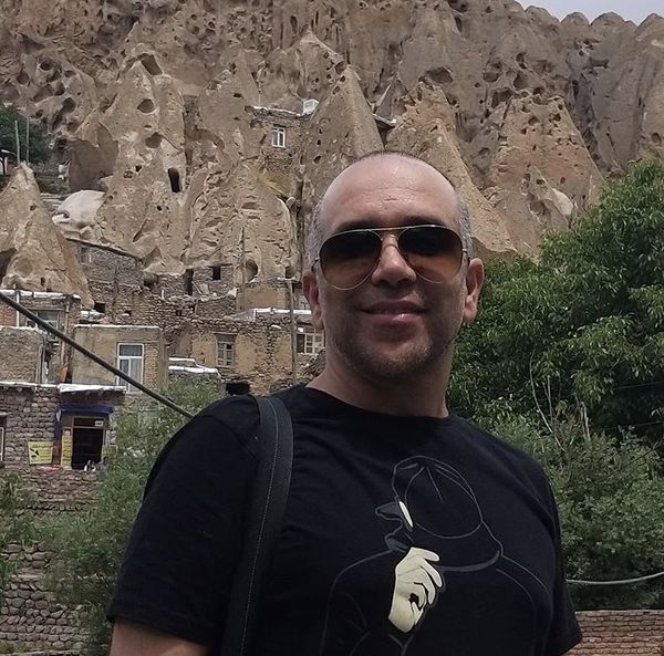 امیر کربلایی زاده در دل کوه + عکس