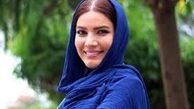 متین ستوده در حال نوازش سگش/عکس