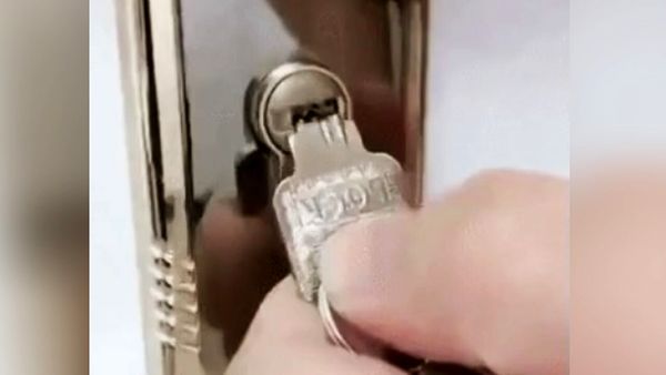 روش ساده برای درآوردن کلید شکسته از قفل+ فیلم 