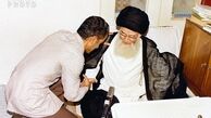  مصافحه رئیس‌جمهور با آیت‌الله+عکس