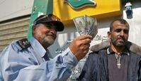 توزیع دلار در غزه! 