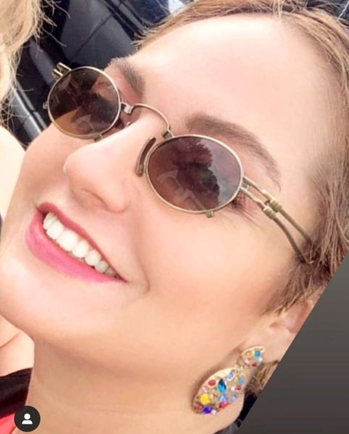 عکس مهناز افشار با عینک خاصش