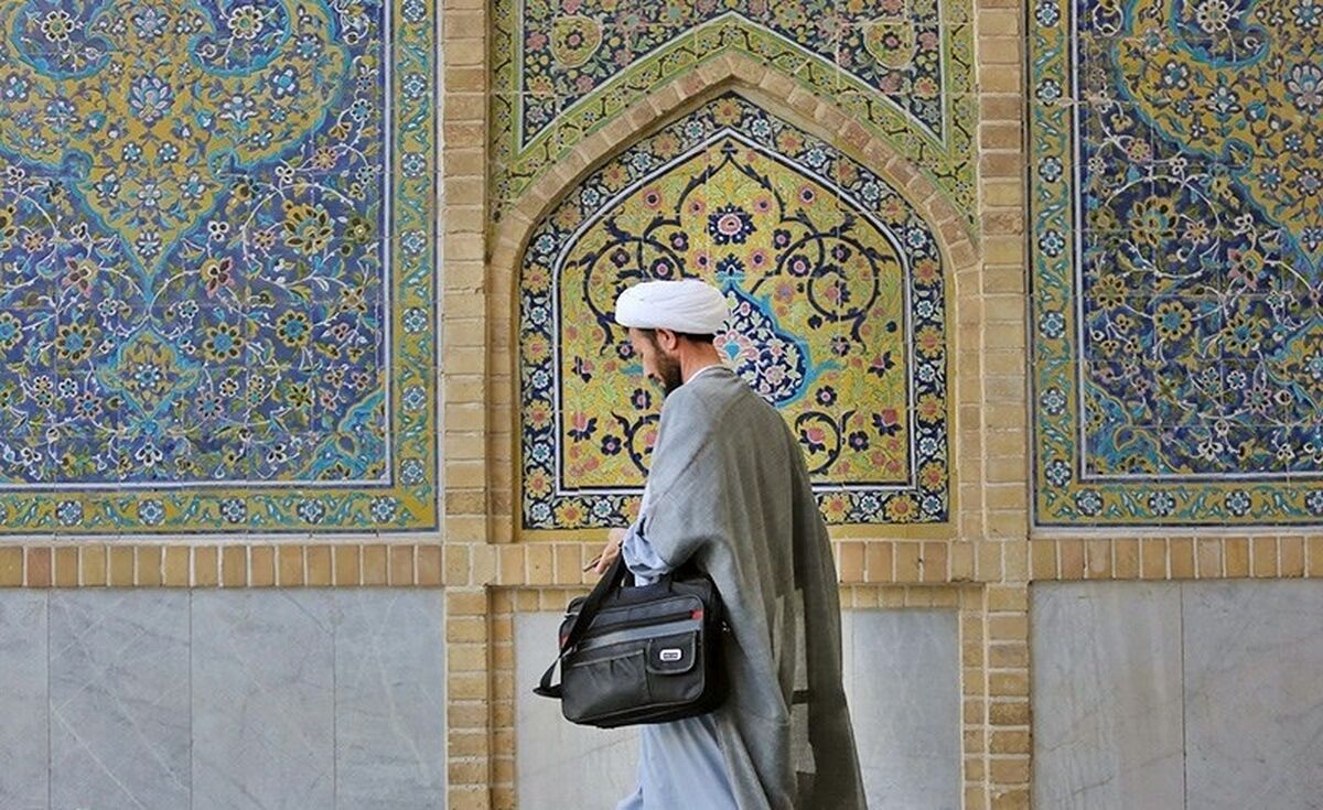 فقه حکومتی و چند دستور کار برای حوزه های علمیه/ سرکشی به حساب‌های بانکی