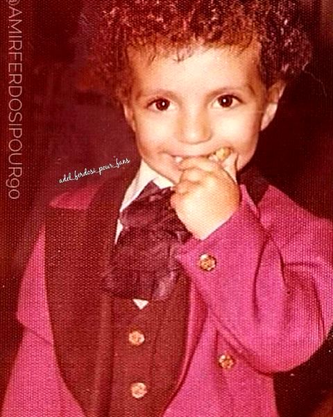 کودکی عادل فردوسی پور با موهای فرفری + عکس