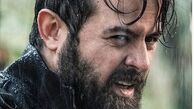 هومن سیدی در زیر باران + عکس