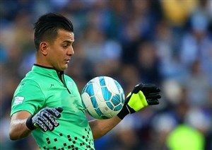 حامد لک برنده دستکش طلایی لیگ ایران